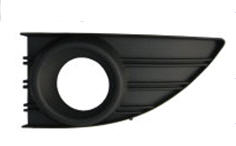 Рено Флюенс решетка бампера передняя левая с отверстием под противотуманки с черный